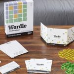 Wordle est transformé en un jeu de société multijoueur par Hasbro (selon le New York Times, qui a d'ailleurs acheté Wordle au début de l'année)